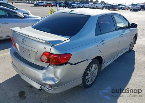 2010 Toyota Corolla S z USA, uszkodzony, nr VIN 1NXBU4EE5AZ229451